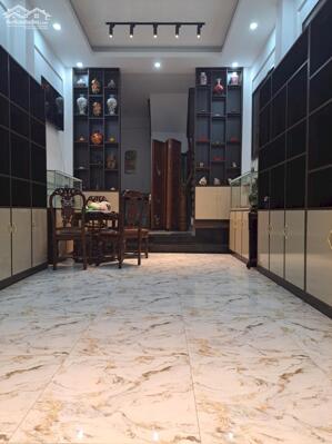 Cần bán nhà nằm ngay sau Mặt Phố Lý Nam Đế giá 24 tỷ, 50mx5 tầng, Ôto đỗ