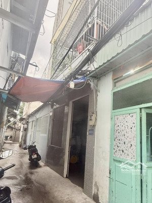 bán căn nhà nhỏ tiền có sổ hồng riêng, còn mới đẹp, trần xuân soạn tân hưng, quận 7, chỉ nhỉnh 3 tỷ