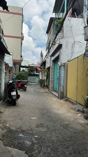 bán lô đất đường phan văn hớn q12 dt: 3.5 x 12 hẻm xe hơi thông xây siêu phẩm cực đẹp hơn 3 tỷ