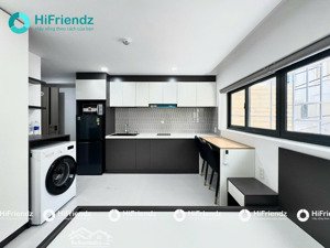 nhà mới xây 100% căn hộ studio cửa sổ lớn, máy giặt riêng full nt, hẻm xe hơi gần đại học bách khoa