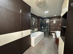 mặt tiền ngay ngã ba - ngang 5m - full nội thất cao cấp