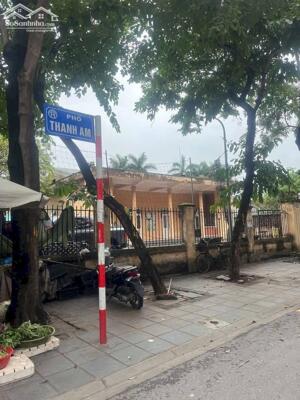 Bán lô đất cách 1 nhà ra phố Thanh Am, đường ô tô tránh, thông ra đường 40m đang mở.