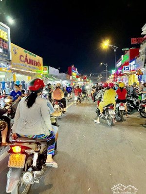 bán nhà lầu có phòng trọ giá tốt thu nhập ổn định