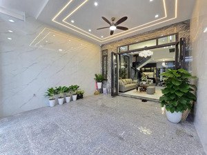 nhà phân lô cán bộ, ngô quyền- hà đông,ô bàn cờ ô tô chạy vòng quanh,5t, dt50m2- mt4,5m.giá 11,5 tỷ