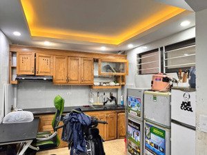 cần bán nhà lô góc kim giang, hoàng mai, dt: 32m2, 4 tầng, gần linh đàm, giá 6.9 tỷ