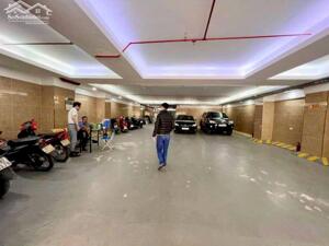 Bán nhà phố Lạc Long Quân 290m2 mặt tiền 15m xây 8 tầng 2 thang máy có hầm gần Hồ Tây