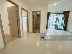 cho thuê 3pn, 3wc, view hồ mát. 9tr/tháng. có máy lạnh, bếp, máy giặt.