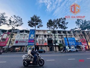 duy nhất 3 căn liên kế 3 lầu mặt tiền võ thị sáu cần cho thuê 120tr/tháng