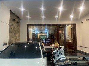 bán nhà phố lạc long quân, cầu giấy, 80m2, mặt tiền 6m, ô tô, phân lô, nội thất, hơn 30 tỷ