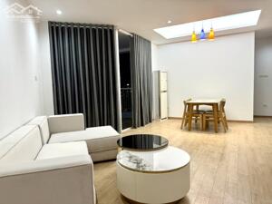 cho thuê chung cư 173 Xuân Thủy, 105m, 3 phòng ngủ, gần đủ đồ nhà sửa đẹp