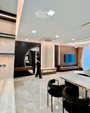 bán nhanh căn hộ midtown m8 130m2 giá tốt lh ngay 