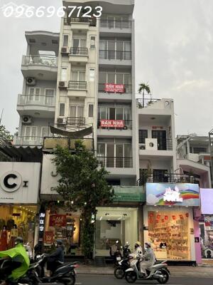 Siêu phẩm nhà 5 tầng mặt tiền Phan Đình Phùng, Q. Phú nhuận, DT 37,6m2, giá 12,8 tỷ