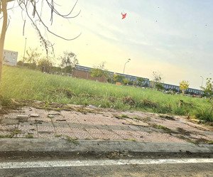 cần bán nhanh lô đất view biệt thự của dự án đẹp the sol city. chủ cắt lỗ sâu để ra nhanh