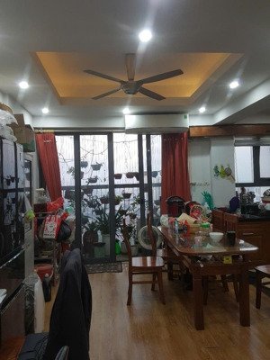 hiếm! tập thể thái hà, đống đa, 70m2 (41m2) 2 ngủ, ban công thoáng sáng. nhỉnh 3 tỷ