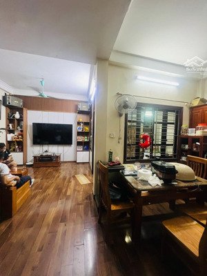 nhà kẻ vẽ, ôtô gần, dt 60m2 x 4 tầng, nhà dân xây chắc chắn, tiện ích xung quanh đầy đủ, giá 7.6tỷ