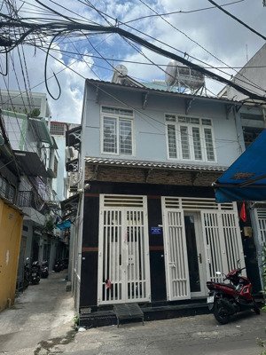 căn góc 2 mặt tiền, dt 5.2x9m, công nhận: 46m2, hxh sát mặt tiền phan đăng lưu