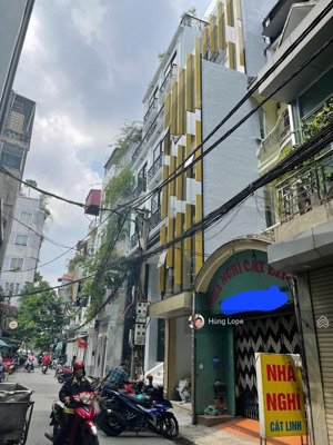 cần bán tòa văn phòng thông sàn 7 tầng, phố cát linh, oto tránh, vỉa hè