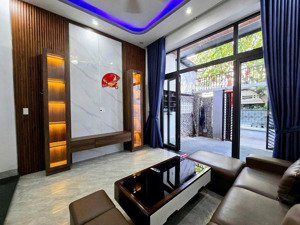 chào bán nhà 2 tầng đường nhựa 3m
địa chỉ: 339/ trường chinh - an khê thanh khê ( ngay cạnh chợ)