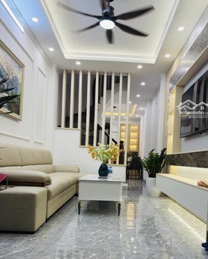 bán nhà riêng tại phố vũ tông phan, ngõ oto tránh , tiện ích ngập tràn, giá siêu hời 8,9 tỷ, 38 m2