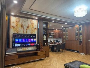 cho thuê nhà biệt thự riêng 4 tầng 70 m2 kđt ao sào, đủ nội thất, oto đỗ cửa. lh: 