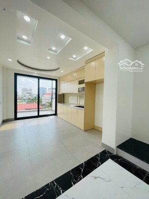 chính chủ cần bán căn âu cơ - tây hồ - 6 tầng thang máy - ngõ ô tô thông - gara - nhà đẹp ở luôn.