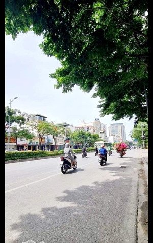 cực sốc rẻ! mặt phố cổ hoàn kiếm. chủ cần tiền bán gấp. phải thật nhanh