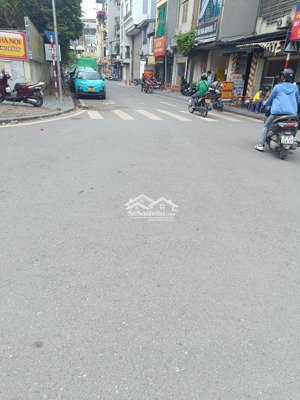 đất cổ nhuế diện tích 30m2, mặt tiền 5,9m, giá chào 4,79 tỷ, có thương lượng, ô tô đỗ, kinh doanh