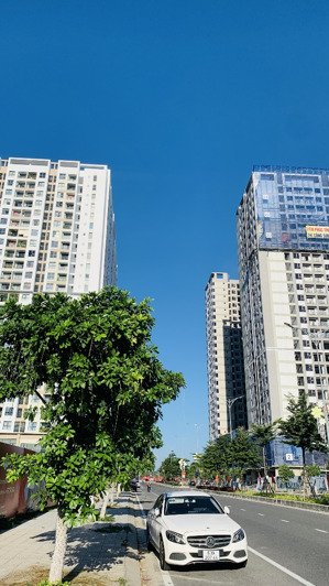 cơ hội đầu tư hiếm lô đất 2 mặt tiền đường hoàng minh thắng (võ chí công nối dài) cách biển tân t