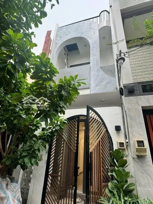 siêu phẩm giá tốt phường 15 - tân bình chỉ 5.2 tỷ - 52m² - 2 tầng đúc - full nội thất cơ bản!