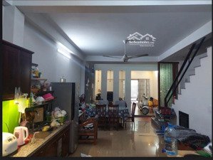 bán nhà mặt tiền thế lữ - an hải bắc - sơn trà - đà nẵng. diện tích : 110 m2, ngang 5m. đường 5m.