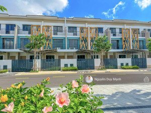 bán gấp căn nhà liền kề 3tầng kđt suncasa view công viên ngay trung tâm vsip 2 giá 3.55tỷ/100m2 ful