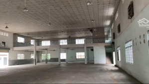 cụm kho xưởng đầy đủ công năng. kho, xưởng, vp.. tổng 2.700m2 sàn. đg cont 24/7. pccc đầy đủ