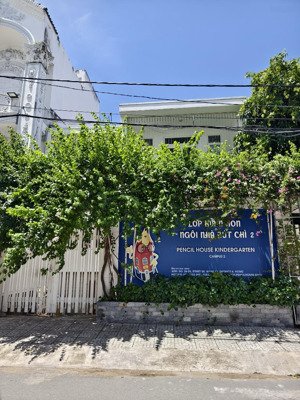 biệt thự sân vườn khuôn viên 8x16, đang làm trường mầm non. giá tốt an cư, giữ tài sản & đầu tư