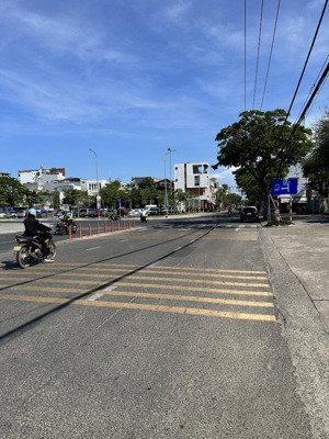 bán đất 2mt đường 2/9 - hải châu. dt 200m2 ( ngang 10) ngay tttp