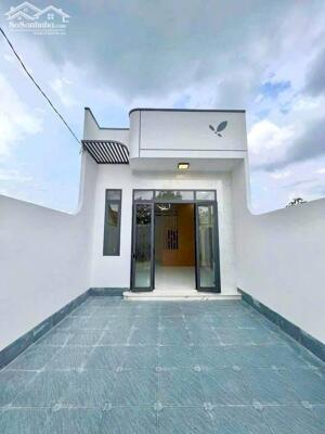 NHÀ CẤP 4 SỔ HỒNG RIÊNG THỔ CƯ 100m2 PHƯỜNG TÂN TRIỀU 400TR SỞ HỮU