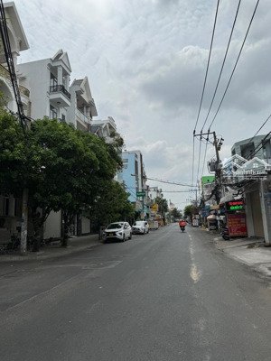 trần thị trọng - tân bình ~100 triệu/m2 - xe hơi ngủ trong nhà - nhà 5 tầng btct - ngang đẹp bề thế