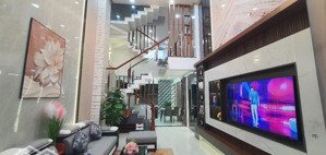 bán nhà đường phạm văn chiêu. p15. gò vấp. hẻm xe hơi. . dt : 4x12
kết cấu 5 tầng btct,