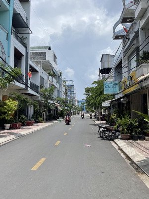nhà mặt tiền nội bộ cho thuê nguyên căn bùi minh trực