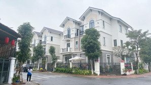 siêu phẩm giảm sâu, nhà 5 tầng tâm huyết, view hồ, ô tô tránh, dt rộng 201,8m2, mt 9,1m - 17,8 tỷ