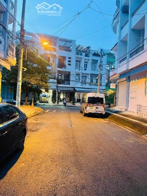 bán nhà khu cán bộ quận 6, đường 12m,giá 10tỷ4.