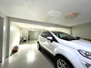bán gấp nhà bồ đề dt 42m2 - mt 5m-giá 14.5 tỷ 7 tầng thang máy gara ô tô full nội thất xịn