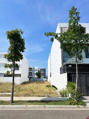 lô sạch đẹp hướng nam trục đường thông số 73 kđt an khánh, gói 7 chỉ 4,2 tỷ bao cọc/ lh 