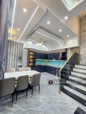 bán nhà 2 mặt tiền hoàn công, full nội thất, 4 phòng ngủ, p.bình chuẩn, tp.thuận an