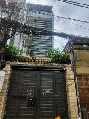 cần bán chdv mặt tiền ngay đinh tiên hoàng phường 1, bình thạnh 4,3x23m 5 lầu giá chỉ hơn 15 tỷ