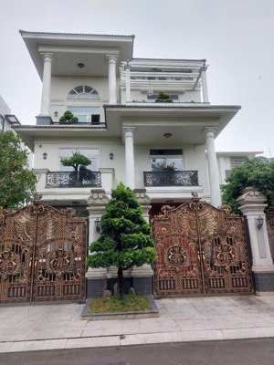 bán đất khu villa thủ thiêm phường thạnh mỹ lợi.quận 2. tp. thủ đức.diện tích 184m2.giá 140 tr/m2.