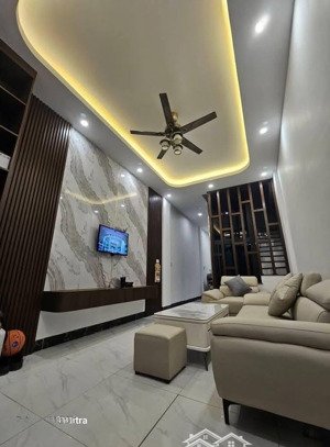 bán nhà phố mai dịch phân lô ô tô vào nhà - 15m ra ô tô tránh - dt44m2 x 5tầng giá chào 11.x tỷ