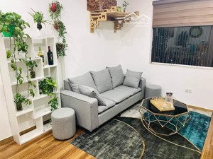 giá nào cũng bán !!! tôi cần bán nhanh căn 2 ngủ , 2vs full đồ , sđcc tại toà the vesta chỉ việc ở