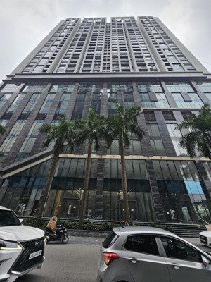 cho thuê tòa nhà mặt phố phạm hùng lô góc 3 mặt tiền 2000m² x 9 tầng kd mọi mô hình.giá tl.