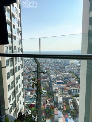 cần bán gấp căn hộ tầng 28 - full nội thất cao cấp - view đẹp