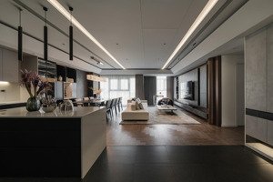 chủ nhà bán căn 105,8m tại r4 royal city, 2n2w, full đồ, tầng đẹp, giá 9,9 tỷ